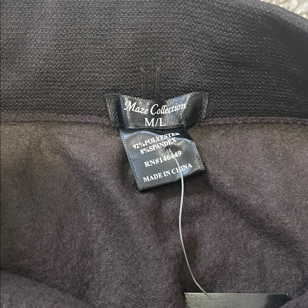 NWT Maze Collection Leggings - Picture 2 of 4